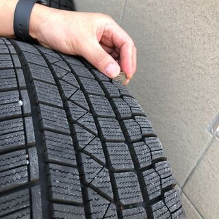 価格交渉可】溝9分山以上 20系ｱﾙﾌｧｰﾄﾞｽﾀｯﾄﾞﾚｽ 215/60R17 4本