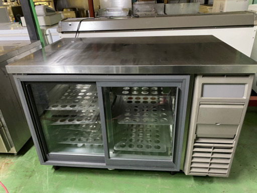 テーブル形冷蔵庫 ガラス扉両面開き