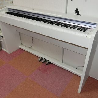 電子ピアノ　CASIO PX-735