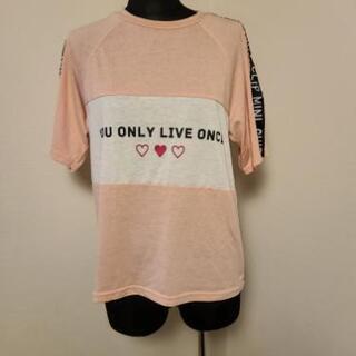 ピンクTシャツ(洋服今月末まで無料！！)