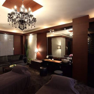 貴重高級スパ使用シャンデリア定価40万円