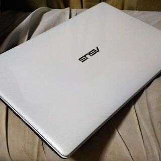 美品】Windows10 薄型 ASUSノートパソコン ワイヤレスマウスプレゼント