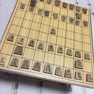 将棋盤テーブル●お家時間に●駒もあります