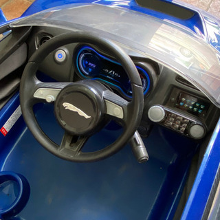 トイザらス　AVIGO ジャガー　電動乗用玩具　ミニカー