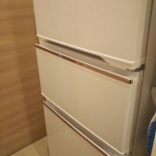 【ネット決済】冷蔵庫MRCX30E(2019年12月購入)配送の...