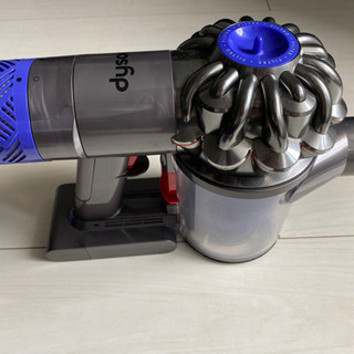 Dyson V6 Fluffy ダイソン　掃除機