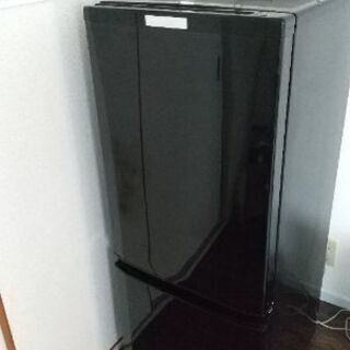 三菱冷蔵庫 MR-P15A です