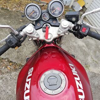スズキのバンディット400cc セル始動で調子良い。2型です。