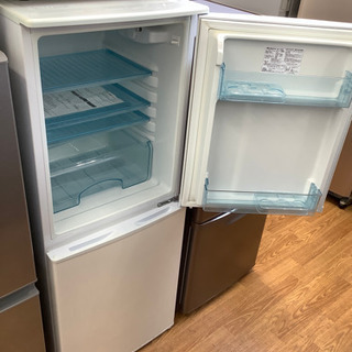 安心の6ヶ月保証付！！【Abitelax(アビデラックス)】2ドア冷蔵庫売り