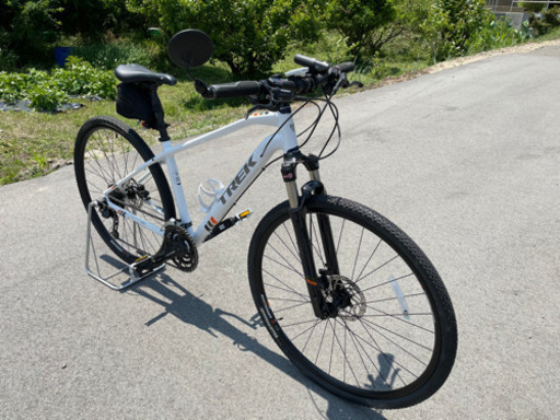 【フル装備】美品 TREK トレック 8.5DS クロスバイク 17.5 ホワイト