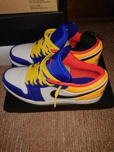 ナイキスニーカーAJ1Low