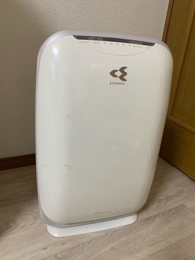 ダイキン　空気清浄機　2011年製