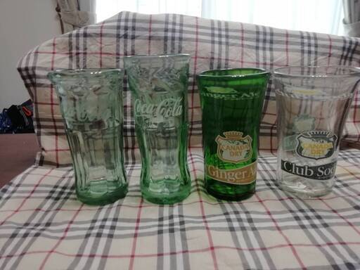 ★☆コカ・コーラの瓶で作ったコップ　キャンプ用・花瓶など☆★ コカ・コーラの瓶で作ったコップ キャンプ用・花瓶など