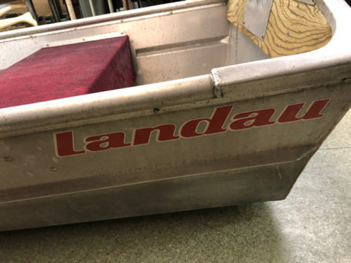アルミボート Landau 1244 F 値下げ交渉可 パドル、回転椅子付き アルミボート Landau 1244 F 値下げ交渉可 パドル、回転椅子付き