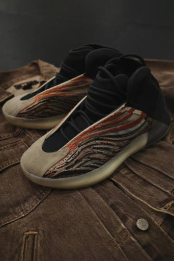 スニーカー ADIDAS YZY QNTM \