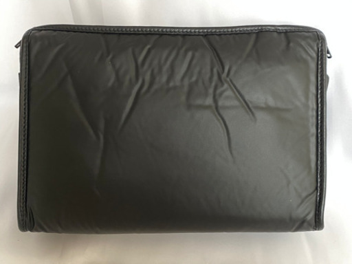 ハンティングワールド セカンドバッグ クラッチ 未使用？ 8652832 美品 ハンティングワールド セカンドバッグ クラッチ 未使用？ 8652832 美品