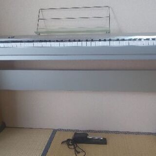 電子ピアノ【お引き取り限定】