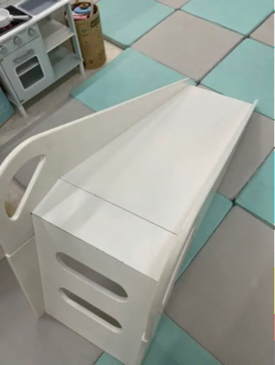 滑り台　室内