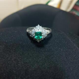 引取決定✨指輪プラチナエメラルド ダイヤ