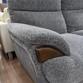 2人掛けソファ マナベインテリアハーツ ファブリック グレー系色 定価・5万円位 