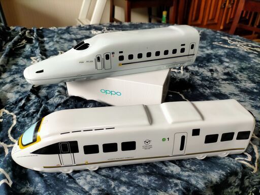値下げしました！！撮り鉄マニアの方に！！　九州新幹線　RAILCOMPANY　陶器製です　２両です