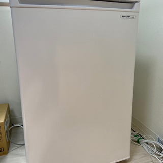 【ネット決済】【美品】小型冷凍庫 SHARP FJ-HS9X ホ...