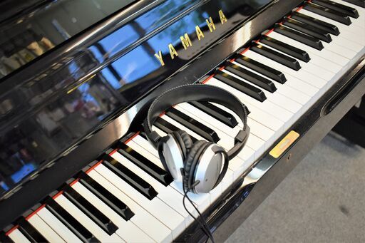 ヤマハ中古アップライトピアノ YUS消音ユニット付き（1981年製造