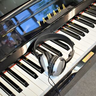 ヤマハ中古アップライトピアノ　YUS消音ユニット付き（1981年製造）