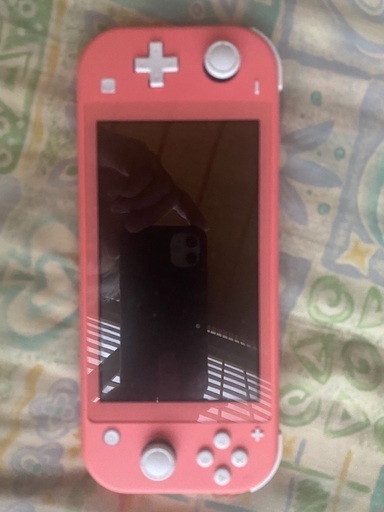 任天堂Switchライト　コーラル　ダウンロード版モンハンライズ付き