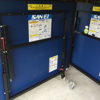 中古　卓球台 セパレートタイプ　　幅152.7　　奥行274.6(137.3*2)　　高さ76　 （ｃｍ）　脚部2箇所欠品(ネジ穴良好)-スノーボードogasaka ct 19-20