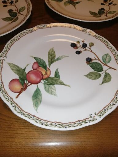 オーチャードガーデン 27.5cmプレート | ノリタケ食器公式オンライン