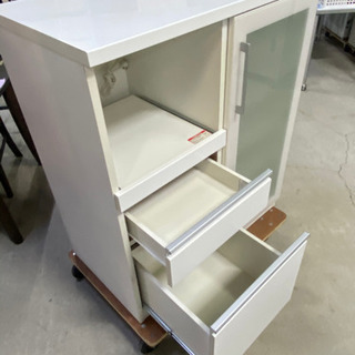 大人気家具!!ニトリ キッチンカウンター キッチン収納 レンジボード 