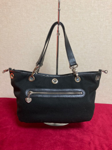 5MKO378  BURBERRY ハンドバッグ 黒 シンプル 布製