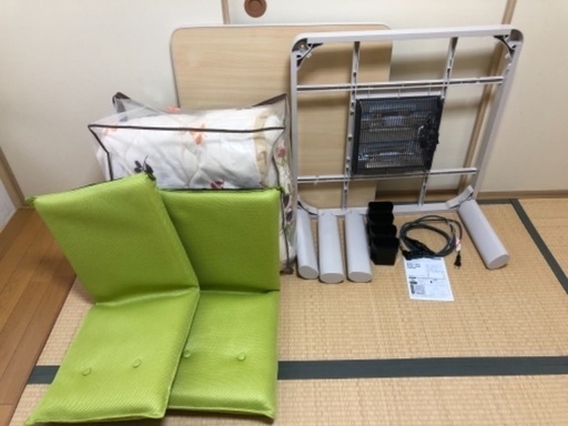 ホームコタツに布団と座いす2個
