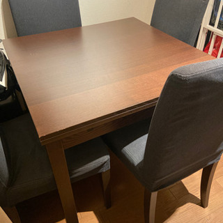 【ネット決済】IKEA 伸長式ダイニングテーブル(商談中)➕椅子4脚