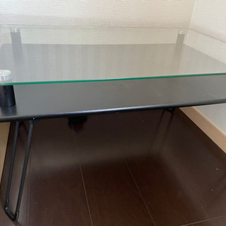 【ネット決済】オシャレ　ガラス性テーブル