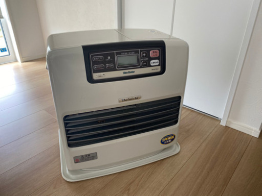 ストーブ　石油ストーブ　灯油ストーブ　ブルーヒーター