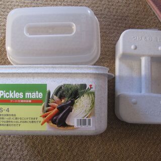 未使用品　漬物製造用　容器　で～す！　夏野菜で漬物を作ってみては？