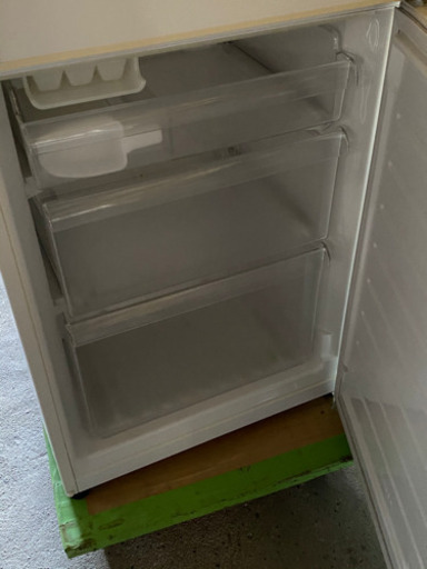 冷蔵庫　　270リットル