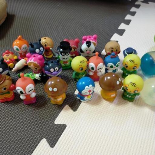 スーパーボールとアンパンマンミニフィギュア ひめっしー 片浜の家具の中古あげます 譲ります ジモティーで不用品の処分 スーパーボールとアンパンマンミニフィギュア ひめっしー 片浜の家具の中古あげます 譲ります ジモティーで不用品の処分