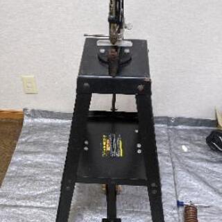工業用足踏み式スタッズ打ち工具 NO.2 Hand Feed Foot Machine ( No.2 SPOTS SETTER )  | Standard Rivet company スタンダードリベットカンパニー