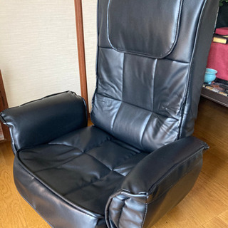 【ネット決済】交渉中　使用二回ヘタリ無しの美品回る座椅子