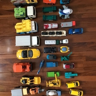 車のおもちゃ色々