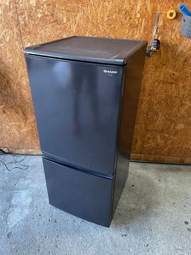 J2606　シャープ　冷蔵庫　137L　2010年