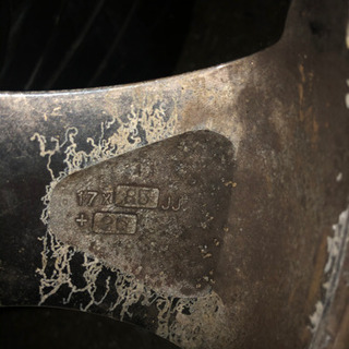 work　vs kf 8.5j 2本　17インチ　深リム　