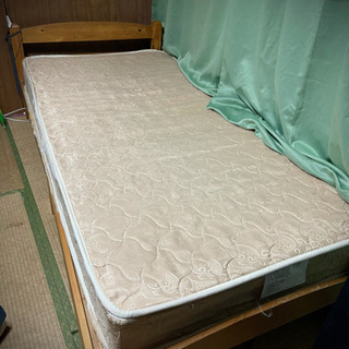 木製ベッド　シングル　マットレス付き