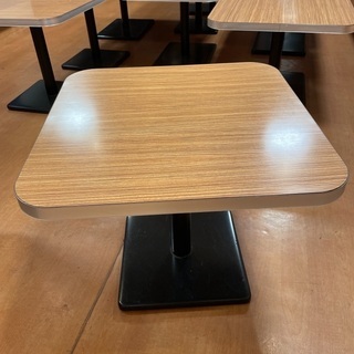 【ネット決済】木目調レトロなテーブル