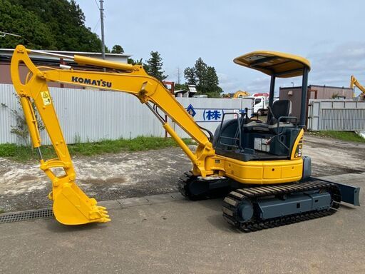 コマツ PC35MR-2 3トンクラス 小旋回 ミニ油圧ショベル