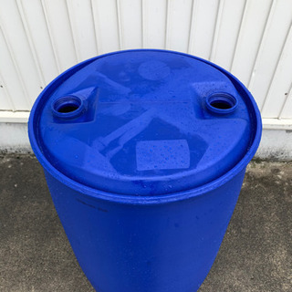 【ネット決済】プラスチックドラム缶200リットル。雨水、農業用水。