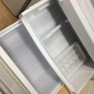 ＳＨＡＲＰ（シャープ）の２ドア冷蔵庫２０２０年製（ＳＪ－１４Ｅ７）です。【トレファク東大阪店】 Amazon | SHARP 137L 2ドア冷蔵庫 SJ-14E7-KB ホワイト